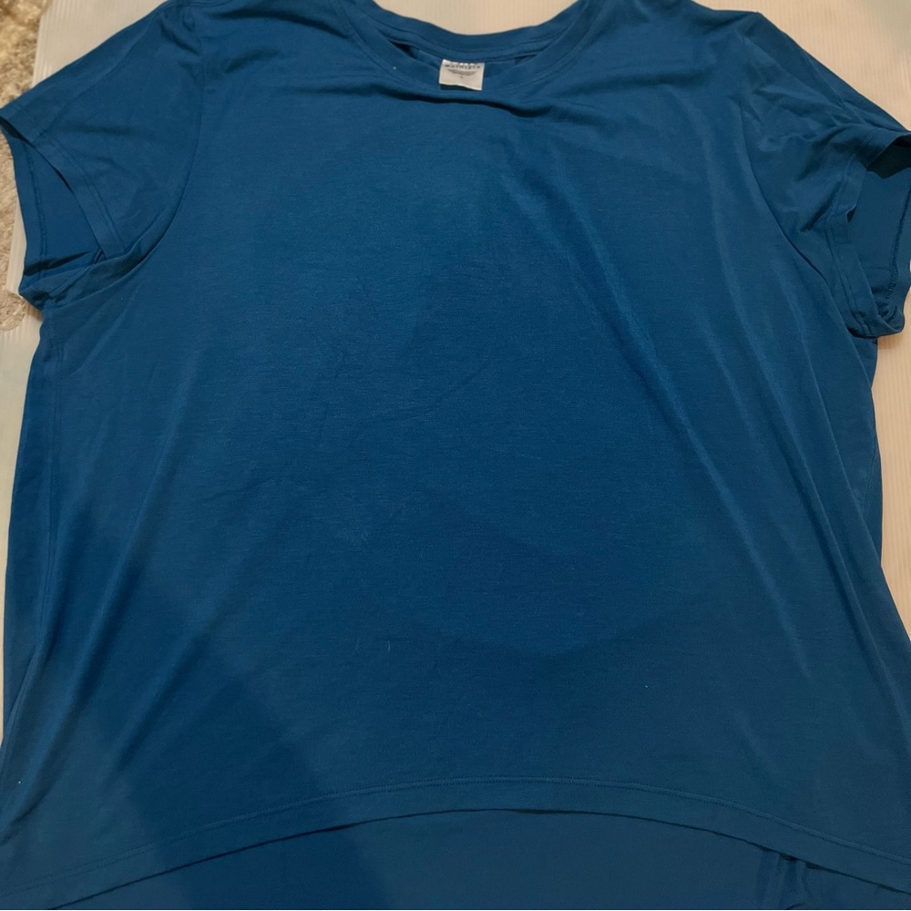 Athleta Vibrant Blue Short Sleeve Tee